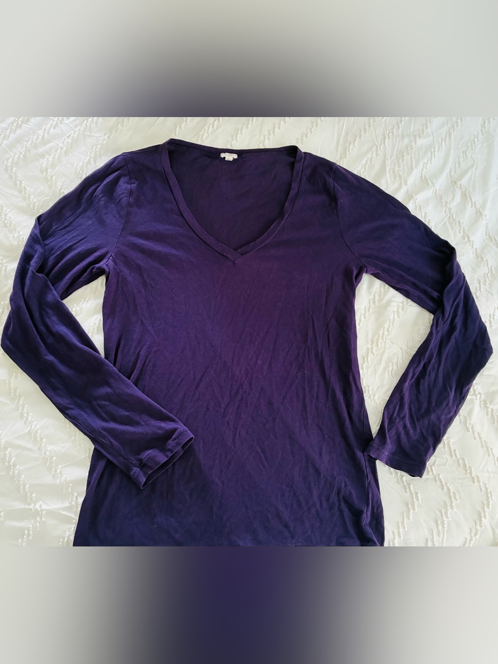 J. crew Women’s V-Neck Long Sleeve Top in Deep Purple large 100% cotton
